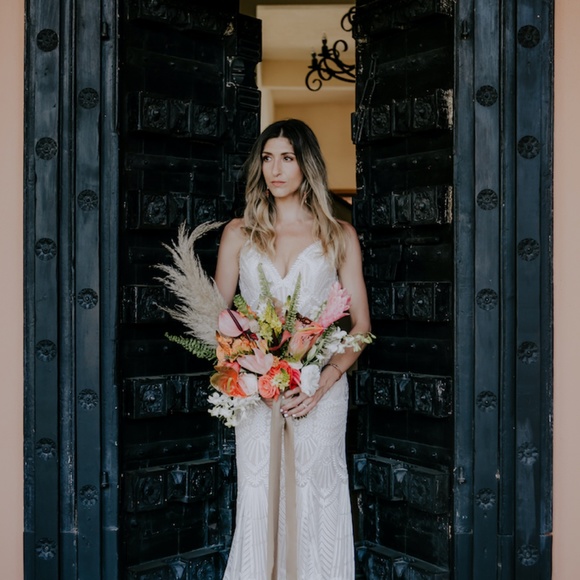 Allure 9564 Wedding Dress - Picture 5 of 8